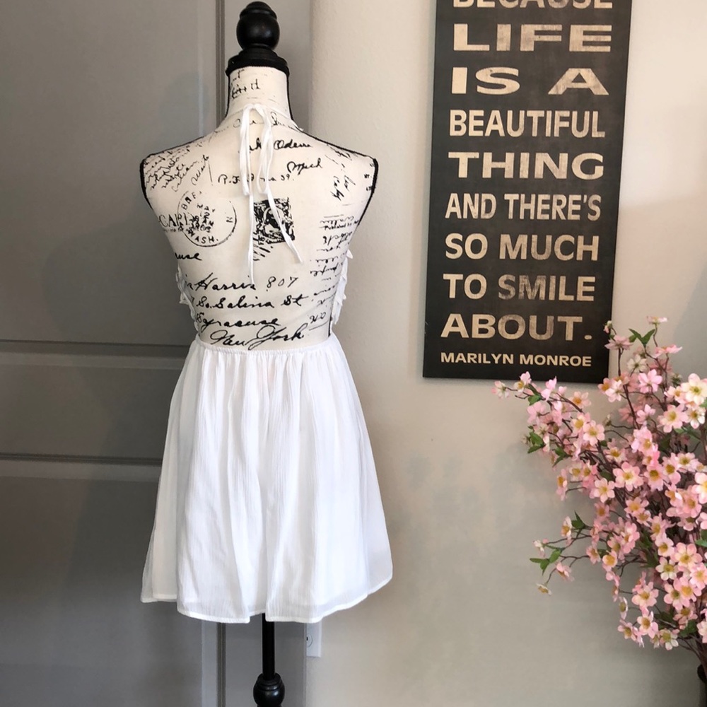 Last One!!❤️White & Ivory Halter Dress❤️ - Picture 6 of 8
